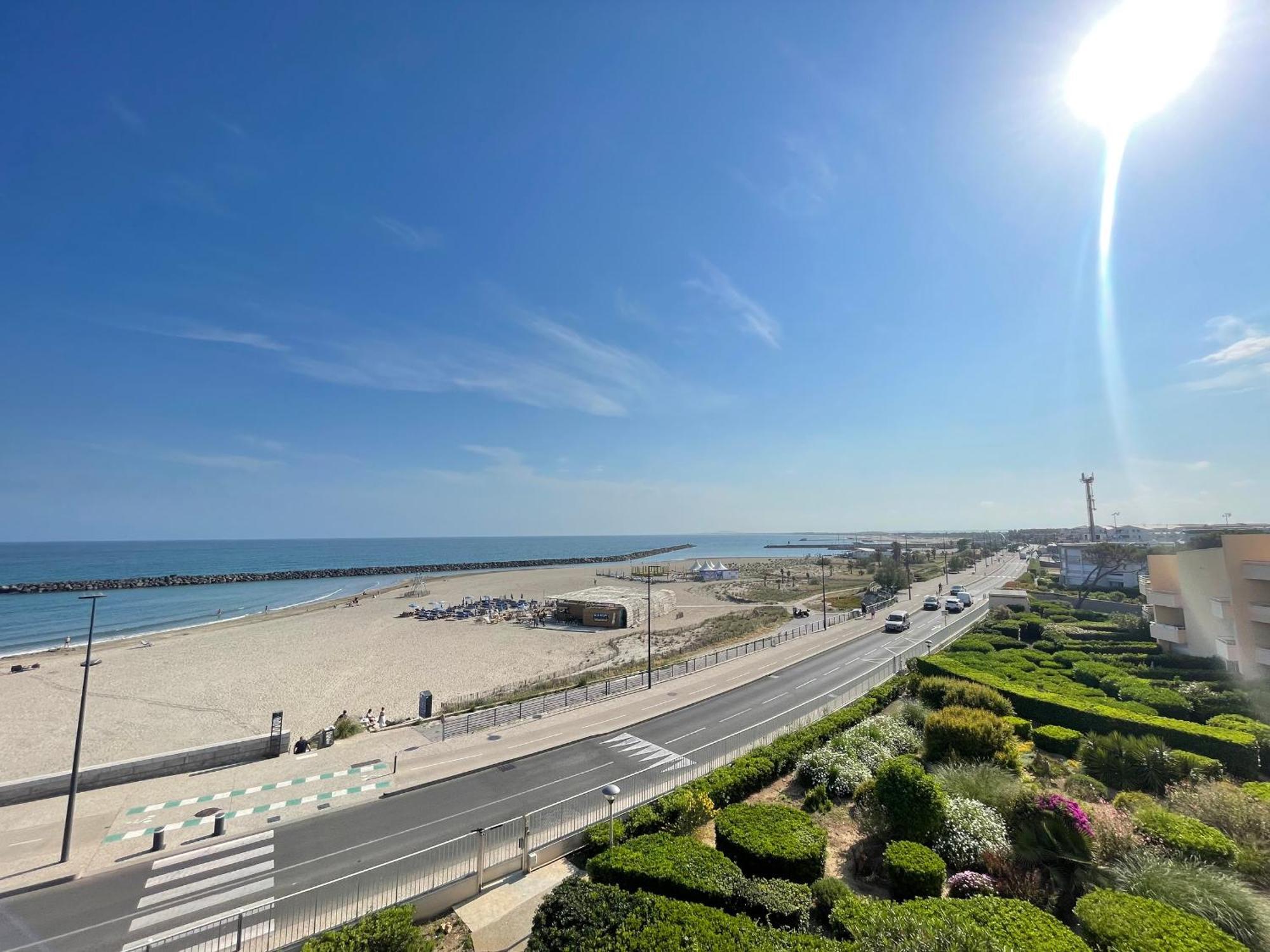 Appartement 2 Pieces Avec Terrasse 25M² Et Parking A 50M De La Plage - Fr-1-338-114 Сет Екстериор снимка